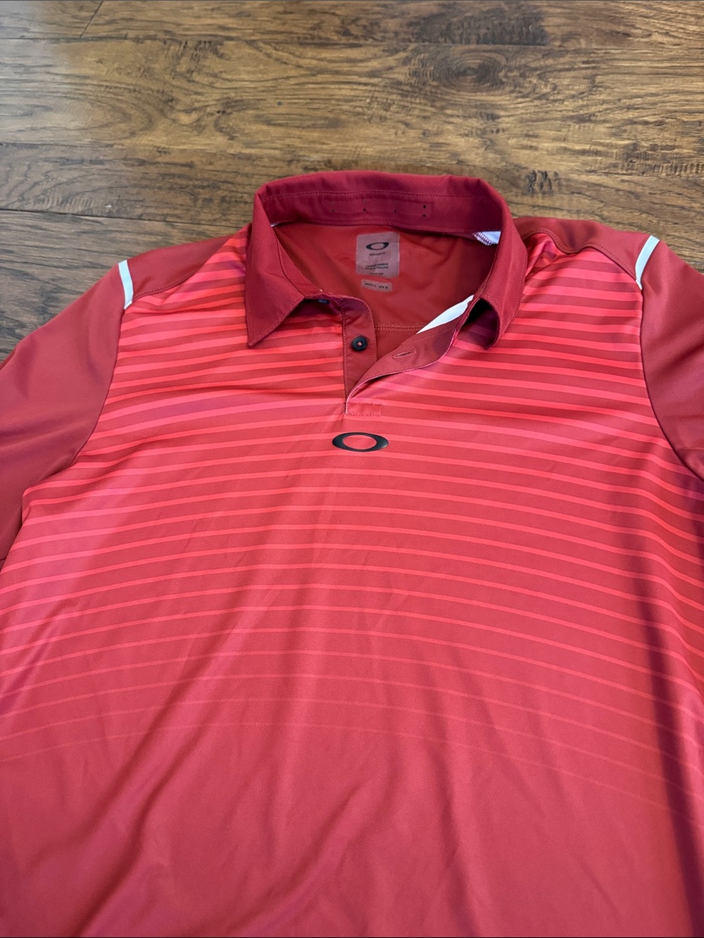 Men’s Oakley Shirt